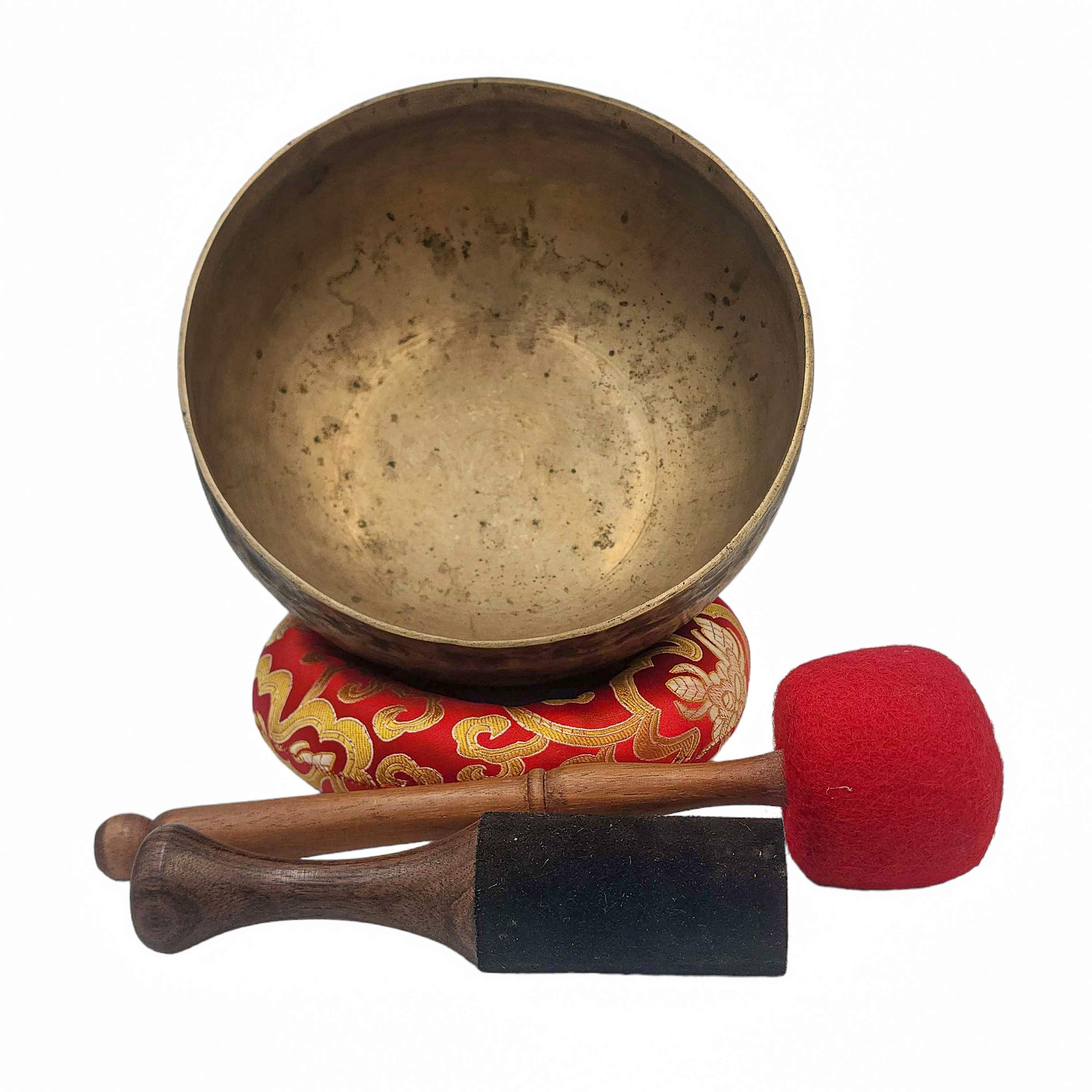 Ultabati Singing Bowl, Buddhist Hand Beaten, Antique Finishing, Sound Note D, 144 Hz