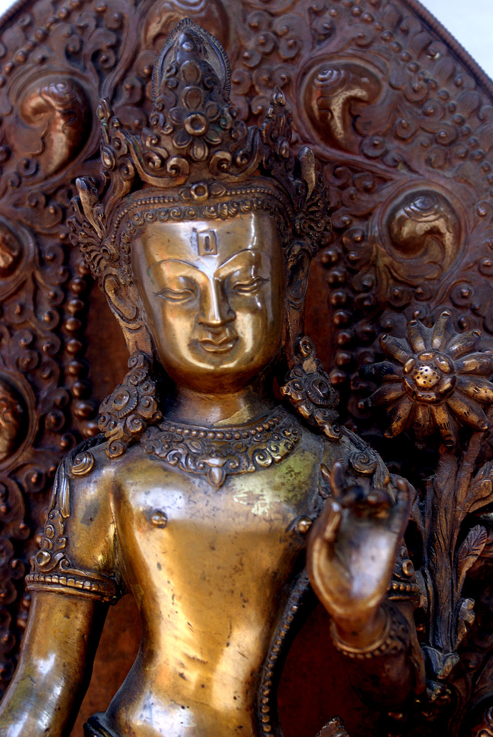 Padmapani Lokeshvara Statue, <span Style=