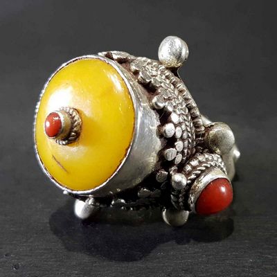 Tibettan Amber Handmade Silver Ring