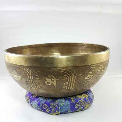 Bronze Hand Beaten Bowls With Amogsiddhi Buddha At The Centre