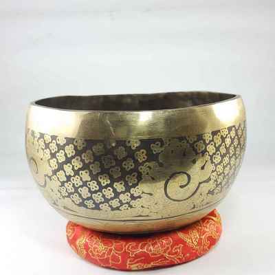 Mustang Bronze Hand Beaten Bowls With Shanka At The Centre