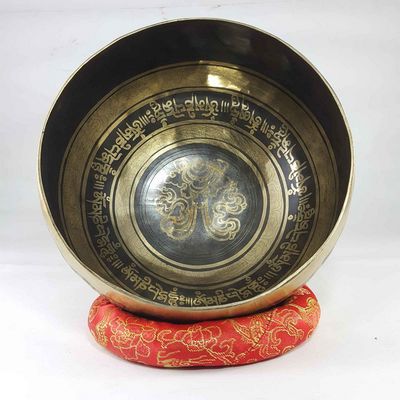 Mustang Bronze Hand Beaten Bowls With Dhoja Shell At The Centre