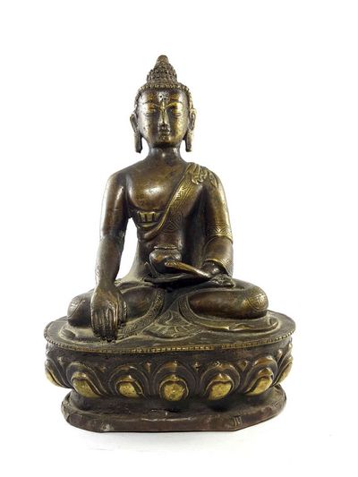 Antique Shakyamuni Buddha Statue