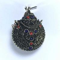 White Metal Pot Design Pendant With Stone Setting