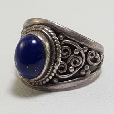 Nepali Silver Ring With Lapis Lazuli