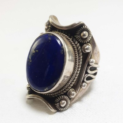 Nepali Silver Ring With Lapis Lazuli