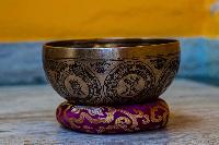 Fine Carving Singing Bowl [jambati], With [sri Yantra], [etching Carving]