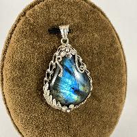 Designer Silver Of Labradorite Flower And Leaf Pendants