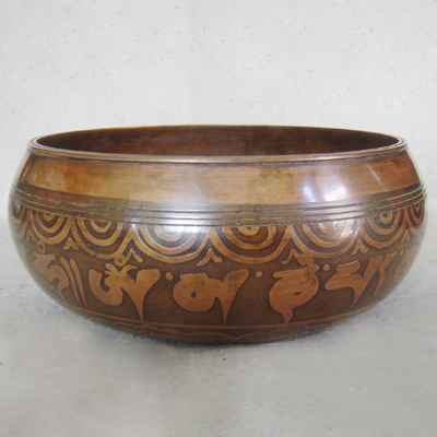 Etching - Gulpa Om Mani Padme Hum Design Brown Oxidized Singing Bowl